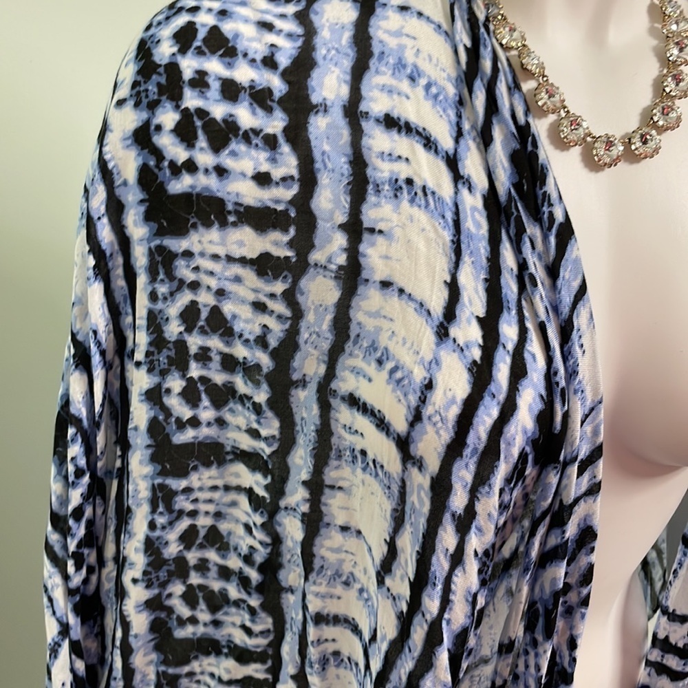 NWT Lane Bryant Blue Tie Dye Kimono Scarf Cardigan Wrap Shawl - Picture 2 of 8